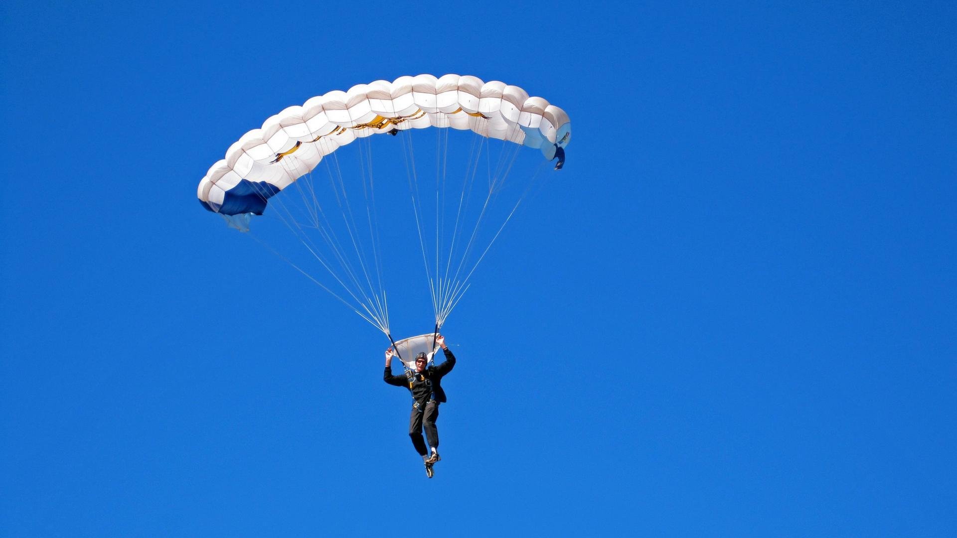 俱乐部商业价值持续攀升，俱乐部行业